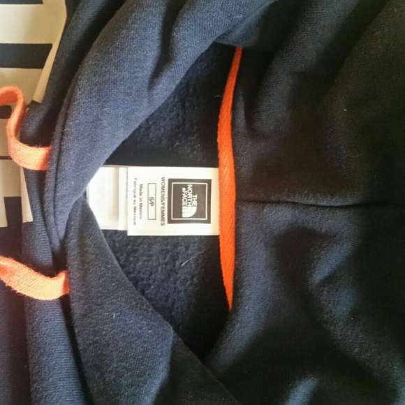 North Face Sweater - Picture 2 of 3